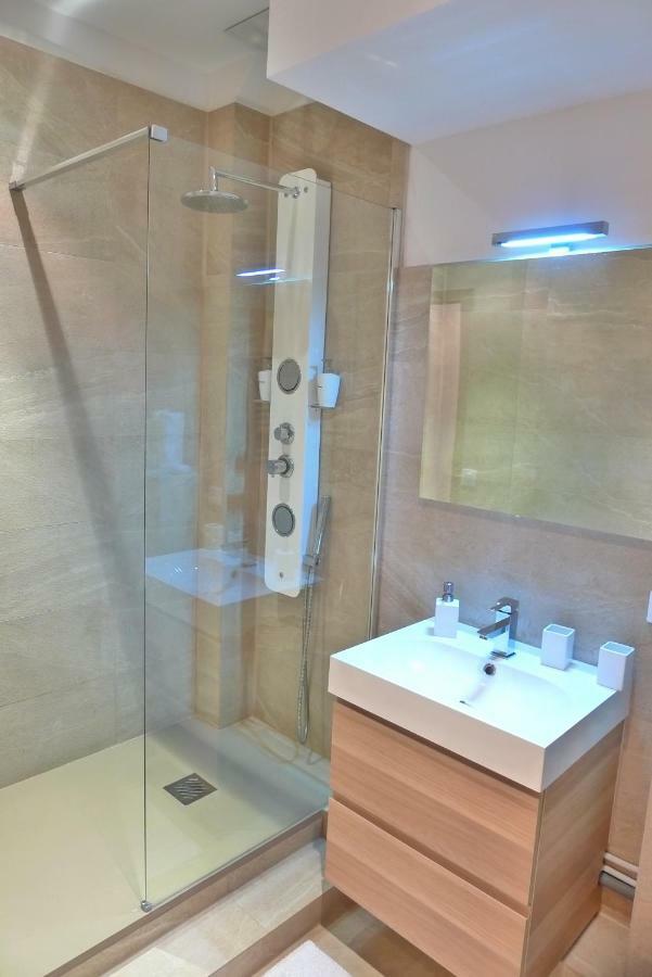 Stylish Two-Bedroom Apartment -Stayinantibes - 5 Soleau Bagian luar foto
